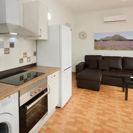 Ye Apartment *